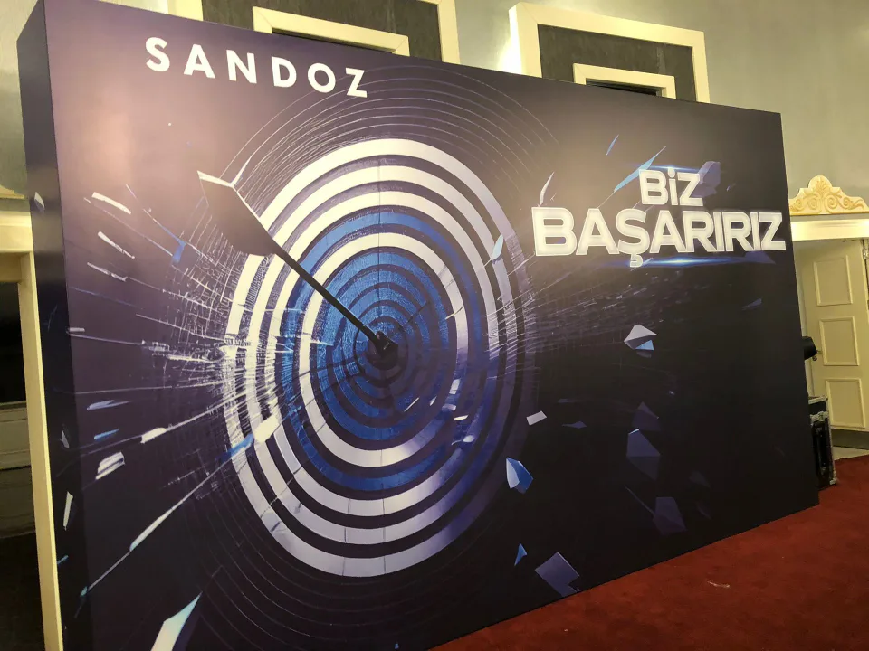 Düz örümcek stand uygulaması gerçek saha uygulaması